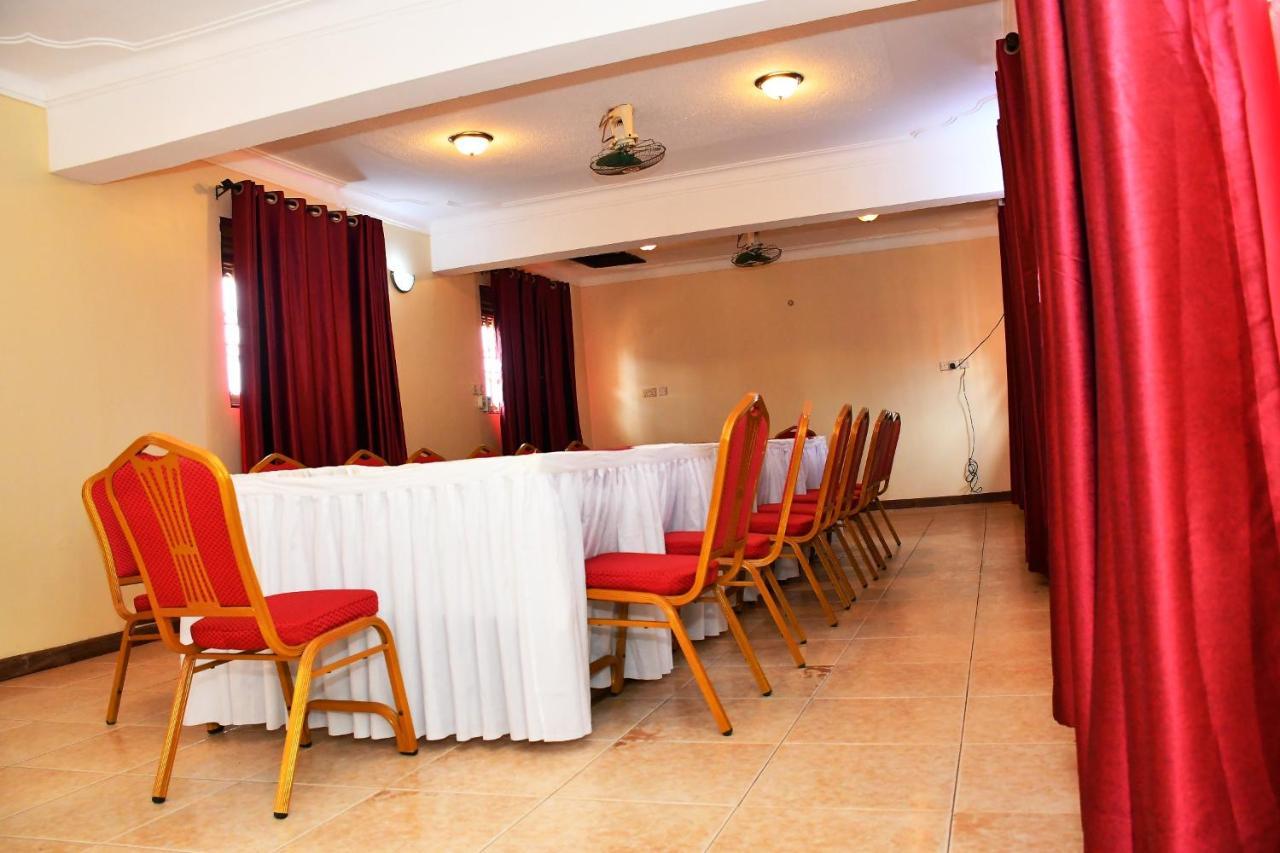 Florida Hotel Kampala Exterior foto
