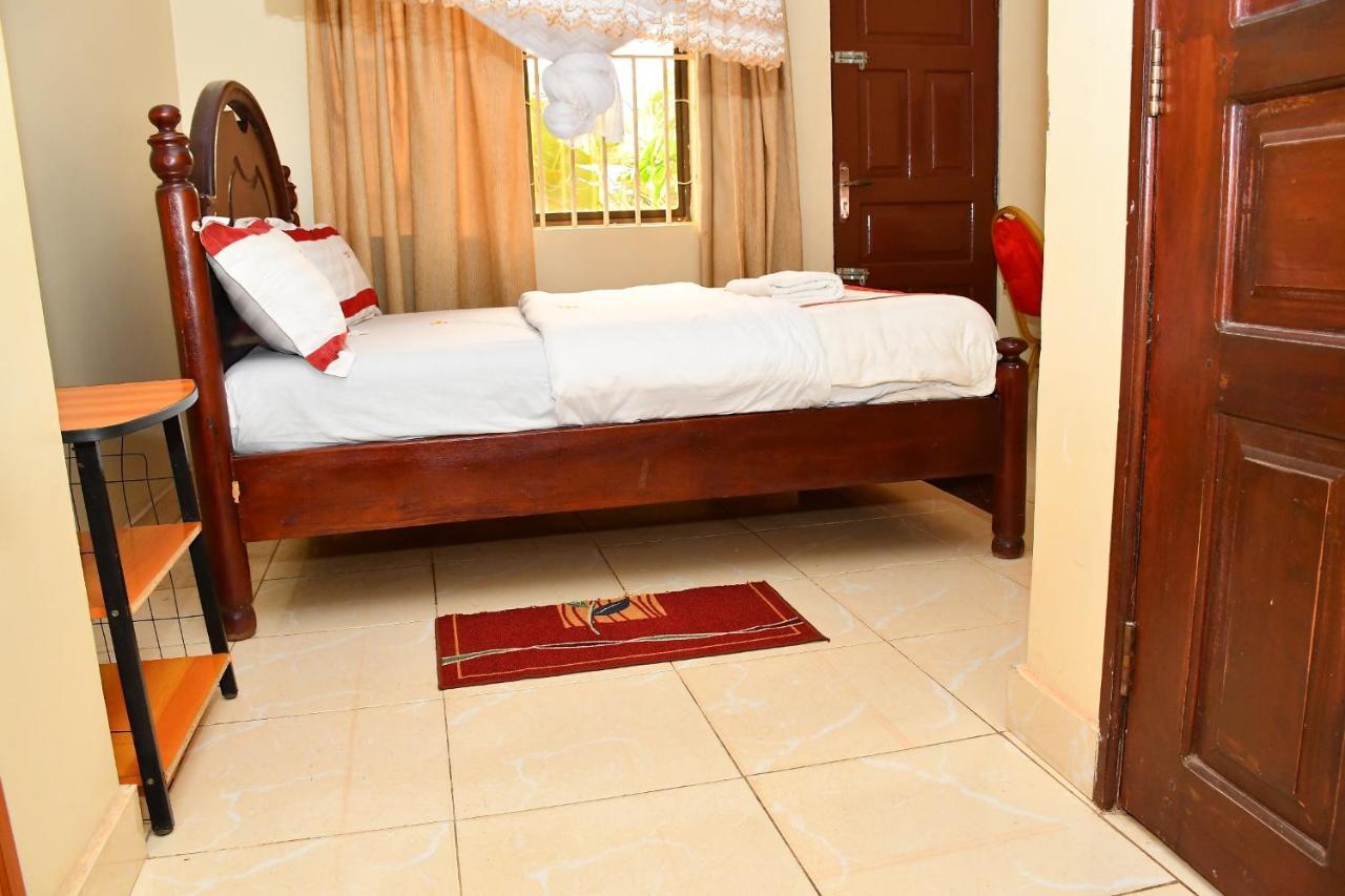 Florida Hotel Kampala Exterior foto