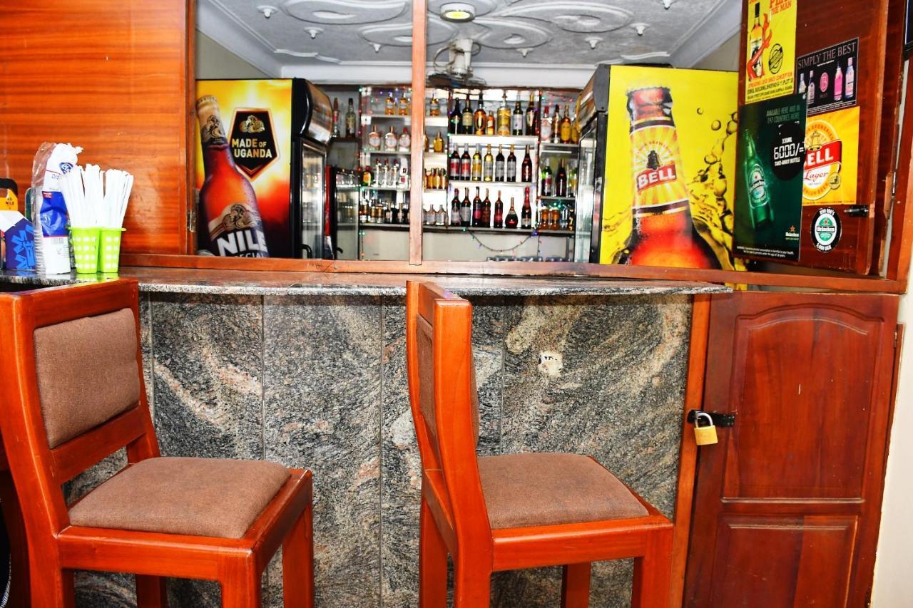 Florida Hotel Kampala Exterior foto