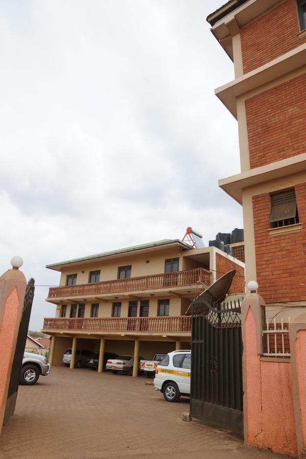 Florida Hotel Kampala Exterior foto