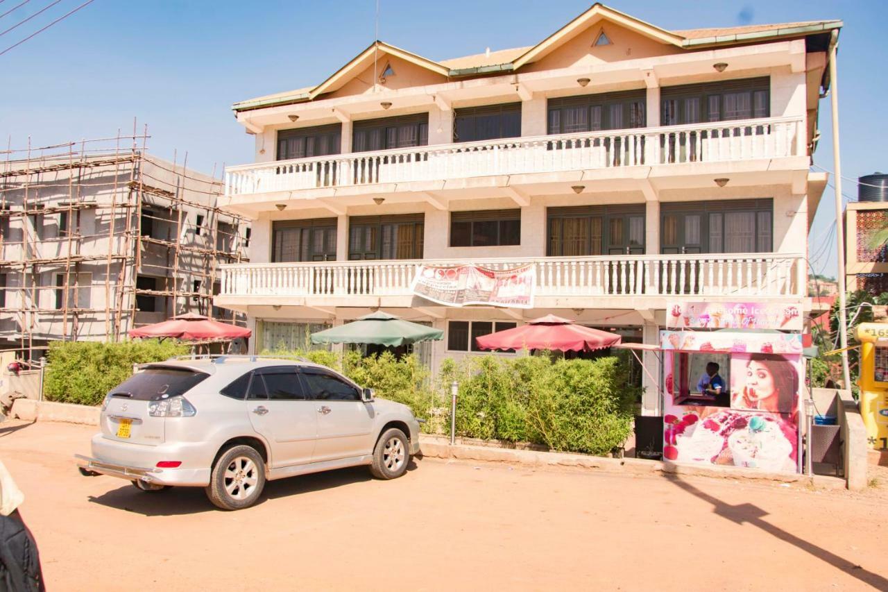 Florida Hotel Kampala Exterior foto